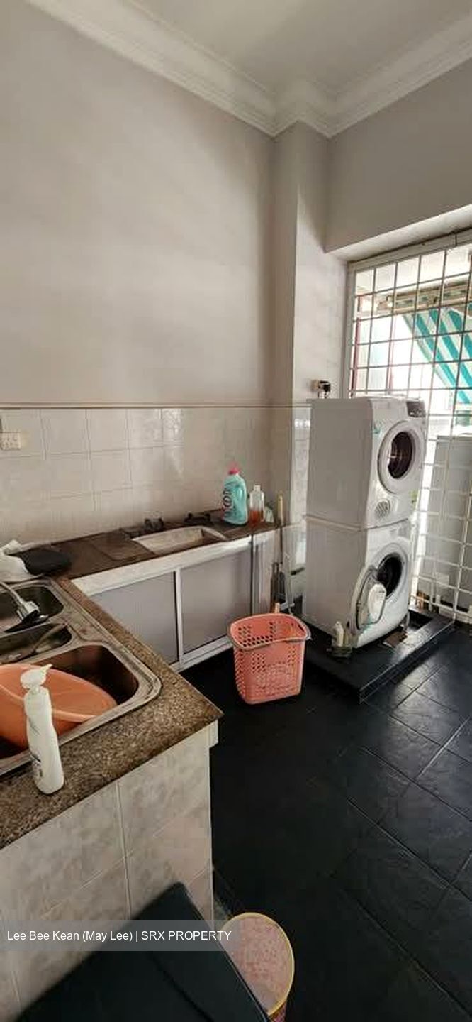 Eastwood Road (D16), Semi-Detached #599057661